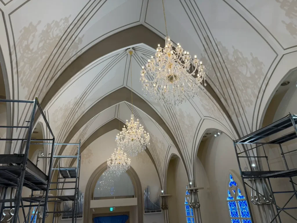 愛知県名古屋市結婚式場吹抜シャンデリアエンパイア大型