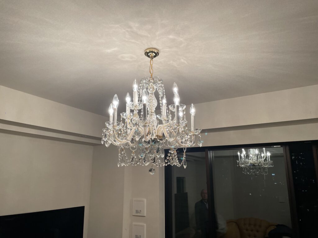 河原郁子NY・シャンデリア東京のデザイナーズ「EMPIRE」スタイルを設置した画像